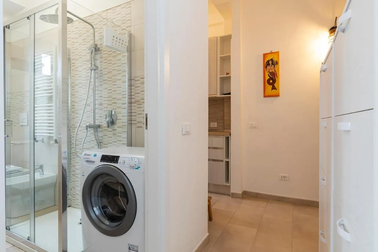 Luxury Apartment Near Navigli Carlo D'Adda 29 Milaan 0*,  Italië